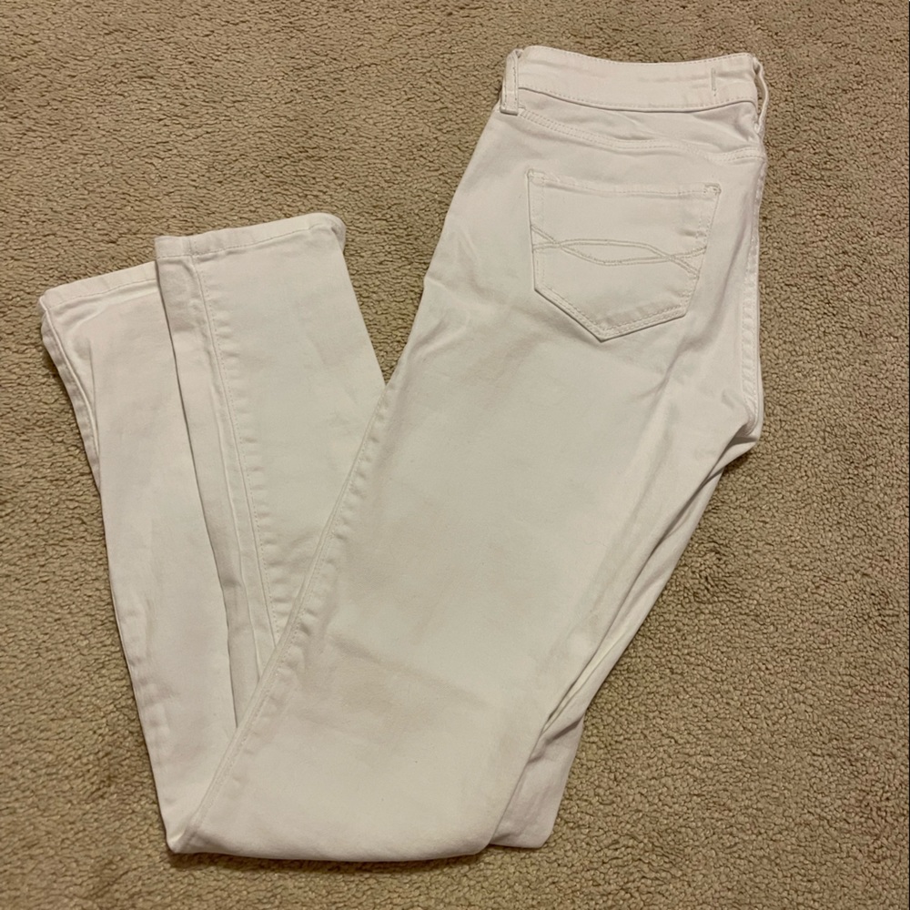 Abercrombie and fitch, white ankle skinny jeans